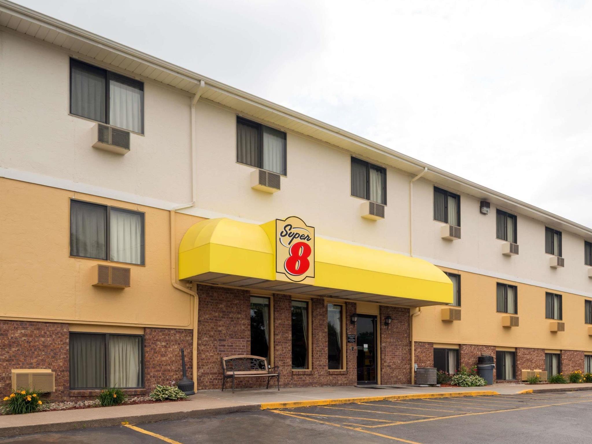 Super 8 By Wyndham Omaha Ne Hotel Luaran gambar